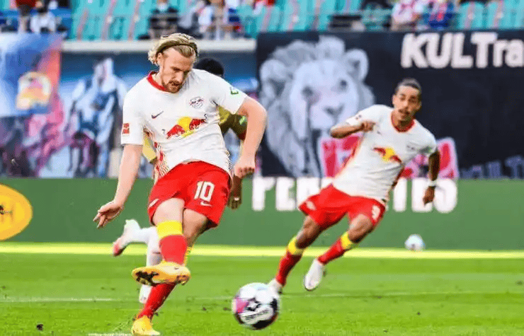 莱比锡红牛客场大胜,继续保持追赶势头的简单介绍 莱比锡红牛客场大胜,继续保持追赶势头的简单介绍