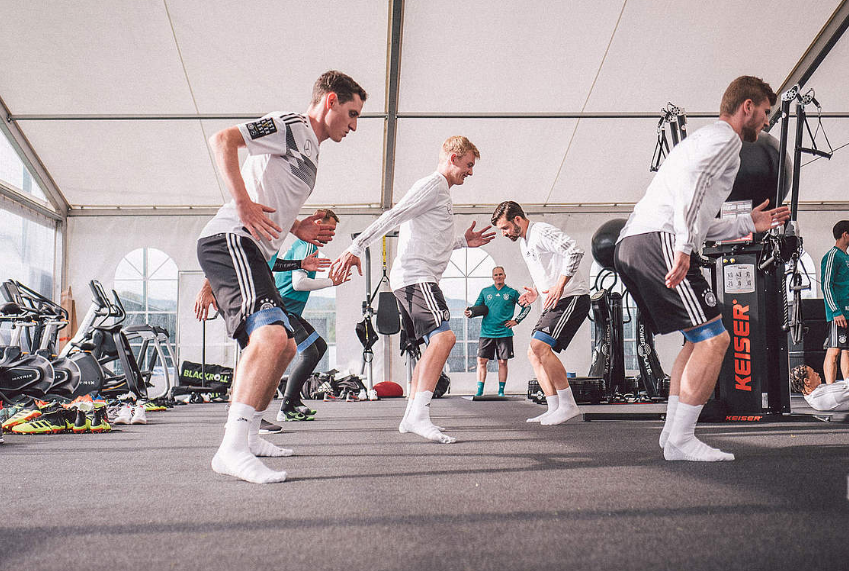 俄罗斯队晋级小组第一,备战淘汰赛是哪一集